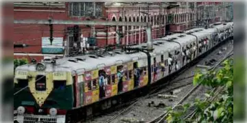 Read more about - বাংলায় বাতিল হচ্ছে একাধিক লোকাল ট্রেন সহ দূরপাল্লার ট্রেন! এক নজরে দেখুন বাতিল হওয়া ট্রেনের তালিকা