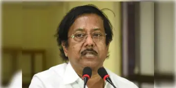 Read more about - Jyotipriya Mallick | রবির সন্ধ্যায় নিজের বাড়িতেই আক্রান্ত জ্যোতিপ্রিয় মল্লিক, গ্রেপ্তার মানসিক ভারসাম্যহীন যুবক