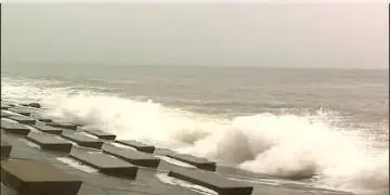 Read more about - শুক্রবার অমাবস্যার কটাল সাথে নিম্নচাপের ভ্রুকুটি ফলে গঙ্গায় ৫ মিটার পর্যন্ত জলোচ্ছ্বাস হতে পারে