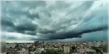 Read more about - West Bengal Weather | তীব্র দাবদাহ থেকে অবশেষে স্বস্তি! আগামী সপ্তাহে কলকাতা-সহ দক্ষিণবঙ্গের সব জেলাতেই বৃষ্টির পূর্বাভাস!