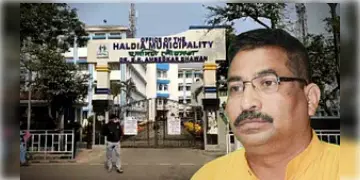 Read more about - Haldia Municipality: দুর্নীতির অভিযোগে গ্রেফতার হলদিয়ার প্রাক্তন কাউন্সিলর শ্যামল আদক