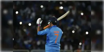 Read more about - MS Dhoni Jersey | আর কেউ পরতে পারবেন না 'লেজেন্ড' ধোনির ৭ নং জার্সি! মাহির জার্সিকে 'অবসর' দিল বিসিসিআই! আর কার জার্সি রয়েছে তোলা?