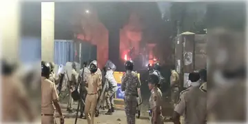 Read more about - Nagpur | গোষ্ঠী সংঘর্ষে জ্বলছে নাগপুর! অশান্তিতে জখম ১৫ জন পুলিশ কর্মী-সহ ৫ আমজনতা! জারি কারফিউ!