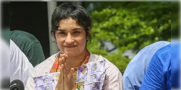 Read more about - Vinesh Phogat | 'কোনও ছাড় নেই', অলিম্পিকে ভিনেশের বাতিল নিয়ে মুখ খুললো আন্তর্জাতিক ক্রীড়া আদালত
