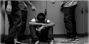 Read more about - Kerala Ragging | গোপনাঙ্গে বাঁধা হতো ডাম্বেল! ক্ষত জায়গায় লাগানো হতো তরল! র্যাগিংয়ের নাম অমানবিক অত্যাচার কলেজে!