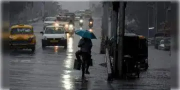 Read more about - WB Weather | কলকাতা-সহ দক্ষিণবঙ্গে বইতে পারে ৩০-৪০ কিমি বেগে ঝোড়ো হাওয়া! ভারত মহাসাগরে ফুঁসছে নয়া হ্যারিকেন!