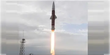 Read more about - DRDO | মিসাইল হামলা রুখতে বিশেষ ওয়েপেন সিস্টেম তৈরী করছে DRDO! বাঁচাবে আকাশ, জল ও মাটি থেকে যে কোনও মিসাইল হামলা থেকে