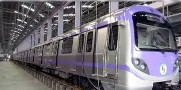 Read more about - স্ট্র্যান্ড রোডের ঘটনায় উদ্বেগ বাড়িয়েছে মেট্রোর অগ্নি সুরক্ষা, সমস্ত রিপোর্ট চাইলো কর্তৃপক্ষ