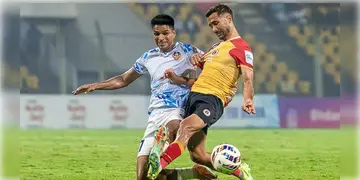 Read more about - Super Cup | সুপার কাপে নিভলো মশাল, ৫:৬ গোলে ইস্টবেঙ্গলকে হারিয়ে ট্রফি জিতলো গোয়া