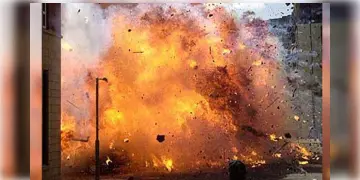 Read more about - Blast in Kamarhati : কামারহাটিতে ভয়াবহ বিস্ফোরণ, ২ জন গুরুতর আহত