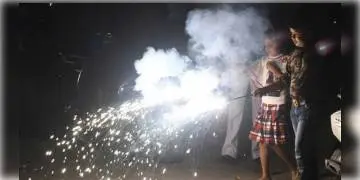 Read more about - কালীপুজো, দীপাবলিতে নিষিদ্ধ করা হলো বাজি! পুজো শুরুর আগে এমনটাই নির্দেশ কলকাতা হাই কোর্টের