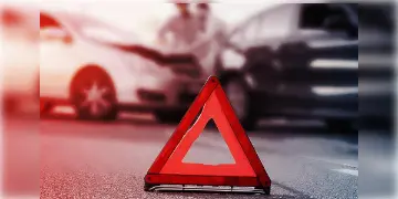 Read more about - Nadia | দোলের দিন শোকের ছায়া নদিয়ায়! টোটো-চারচাকার সংঘর্ষে মৃত্যু শিশু সহ ৭ জনের!