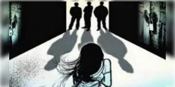 Read more about -  নির্ভয়ার স্মৃতি উসকে ফের উত্তরপ্রদেশে গণধর্ষণ! ধর্ষিতার যৌনাঙ্গে রড ঢুকিয়ে খুন, কাঠগড়ায় পুরোহিত