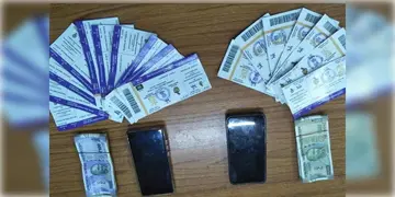 Read more about - IPL 2025 | টিকিটের কালোবাজারি রুখতে ইডেনে মোতায়েন পুলিশ, একাধিক টিকিট সহ ধৃত ৩