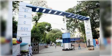 Read more about - BC Roy Child Hospital | ২ ঘন্টা লাইনে দাঁড়িয়েও বিনা চিকিৎসায় শিশু মৃত্যু! গাফিলতির অভিযোগ সরকারি হাসপাতালের বিরুদ্ধে!