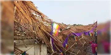 Read more about - Uttar Pradesh | ধর্মীয় অনুষ্ঠানের মঞ্চ ভেঙে মৃত্যু ৭ জনের! ধ্বংসাবশেষের তলায় চাপা পড়ে আরও ৮০ জন