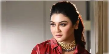 Read more about - নতুন কাজের ডাকে ঢাকা থেকে কলকাতায় ফিরলেন অভিনেত্রী জয়া আহসান।