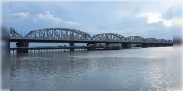 Read more about - Varanasi | বারাণসীতে ডবল ডেকার সেতু নির্মাণে অনুমোদন কেন্দ্রীয় মন্ত্রিসভার, বরাদ্দ করা হয়েছে ২৬৪২ কোটি টাকা