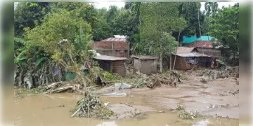 Read more about - Jalpaiguri Flood Situation | আচমকা বন্যায় ধূলিসাৎ ময়নাগুড়ি, নিশ্চিহ্ন গ্রামের ৩০০ বাড়ি, বিপাকে গ্রামবাসীরা