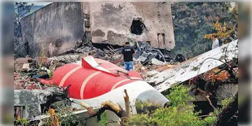 Read more about - Ahmedabad Plane Crash | আহমেদাবাদে বিমান দুর্ঘটনার প্রাথমিক রিপোর্টে কি রয়েছে আমেরিকার 'প্রভাব' ?