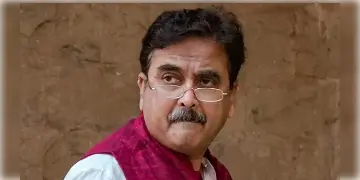 Read more about - Abhijit Ganguly | ICUতে ভর্তি প্রাক্তন বিচারপতি অভিজিৎ গঙ্গোপাধ্যায়! তৈরী হলো সাত সদস্যের মেডিক্যাল বোর্ড!