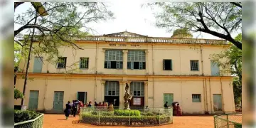 Read more about - Visva Bharati | দেড় বছর পর স্থায়ী উপাচার্য পেল বিশ্বভারতী! উপাচার্যের দায়িত্বে বিশ্বভারতীরই প্রাক্তনী ড. প্রবীর কুমার ঘোষ!