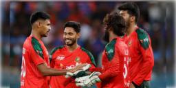 Read more about - Bangladesh | না খেললে 'গলাধাক্কা'! আইসিসি বোর্ডের সভায় ভোটে হারলো বাংলাদেশ