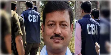 Read more about - Recruitment Scam | নিয়োগ দুর্নীতি মামলায় ফের জীবনকৃষ্ণ সাহার বাড়িতে ইডির হানা! তল্লাশি চললো 'পিসি'র বাড়ি-সহ পাঁচ জায়গায়!