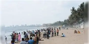 Read more about - মুম্বইয়ের সমুদ্র সৈকতে নিষিদ্ধ ছটপুজো! প্রকাশ্য স্থানে হবেনা ছটপুজো জানাল বৃহন্মুম্বই পুরসভা।