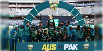 Read more about - PAK vs AUS | ২২ বছর পর অস্ট্রেলিয়ায় ODI সিরিজে জয় পাকিস্তানের, ১:২ ব্যবধানে পরাজিত অস্ট্রেলিয়া