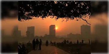 Read more about - Weather of West Bengal | বঙ্গোপসাগরে অতি গভীর নিম্নচাপ পরিণত হবে ঘূর্ণিঝড় মিগজাউম-এ! বঙ্গে মেঘলা আকাশে কমবে শীতের আমেজ!