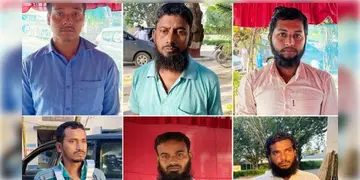 Read more about - Bangladesh Terror Group । বাংলাদেশী জঙ্গি সংগঠন মাথাচাড়া দিচ্ছে ভারতে, কেরল ও মুর্শিদাবাদ থেকে ধৃত ৩