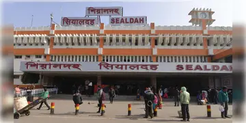 Read more about - Sealdah Station | রেলমন্ত্রীর কাছে শিয়ালদহ স্টেশন নাম বদলের দাবি বঙ্গ বিজেপির
