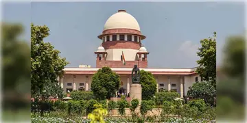 Read more about - BLO | পশ্চিমবঙ্গে BLOদের নিরাপত্তার ইস্যুতে নোটিস জারি করল সুপ্রিম কোর্ট!