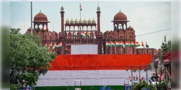 Read more about - Independence Day | লালকেল্লার কড়া নিরাপত্তায় ব্যবহার এআই! 'সেলফি' তুলেই ১০হাজার জিততে পারেন আপনি!