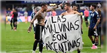 Read more about - Argentina | বাতিল মেসিদের ভিসা, আর্জেন্টিনার ফুটবলারদের বিরুদ্ধে বড়সড় পদক্ষেপ করতে পারে ব্রিটিশ কর্তৃপক্ষ!
