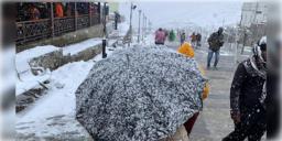 Read more about - Weather Update | বছর শেষে ১৪-১৫ ডিগ্রি, দার্জিলিঙে পড়বে বরফ! নতুন বছর থেকে বদলাবে আবহাওয়ার খেল?