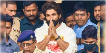 Read more about - Allu Arjun । গ্রেফতারির কয়েক ঘন্টার মধ্যেই জামিন! রেকর্ড গড়লেন 'পুষ্পা' রাজ অল্লু অর্জুন