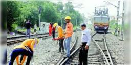 Read more about - Rail Worker Death । টহল দিচ্ছিলেন রেললাইনে, রেলই কাড়লো রেলকর্মীর প্রাণ