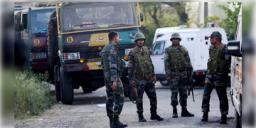 Read more about - Jammu and Kashmir । কাঠুয়াতে ভারতীয় সেনার কনভয় লক্ষ্য করে হামলা জঙ্গিদের! পাল্টা জবাব ইন্ডিয়ান আর্মির!