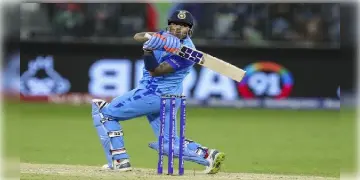 Read more about - পাকিস্তানের রিজওয়ানের সঙ্গে ব্যবধান বাড়িয়ে ফিফা বিশ্বকাপের ক্রমতালিকার শীর্ষ স্থান ধরে রাখল সূর্যকুমার