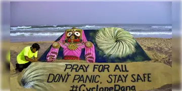 Read more about - Cyclone Dana । ঘূর্ণিঝড় 'দানা' মোকাবিলায় কী কী করবেন? আর কী কী করবেন না? দেখে নিন এক নজরে