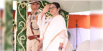 Read more about - WB Police । গোয়েন্দা প্রধানকে সরালেন মুখ্যমন্ত্রী , CID অন্দরে আসতে চলেছে নয়া মুখ?