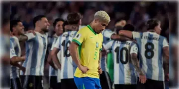 Read more about - Argentina vs Brazil | চিরপ্রতিদ্বন্ধী ব্রাজিলকে বিধ্বস্ত করলো বিশ্বচ্যাম্পিয়ন আর্জেন্টিনা, খুললো ২০২৬ বিশ্বকাপের সিংহদ্বার!
