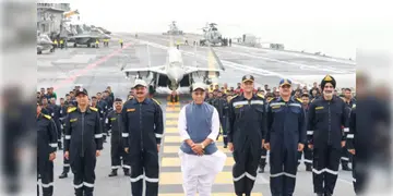 Read more about - Rajnath Singh | 'নৌবাহিনী হামলা করলে চার টুকরো হতো পাকিস্তান', রণতরী থেকে হুঙ্কার প্রতিরক্ষামন্ত্রী রাজনাথের!