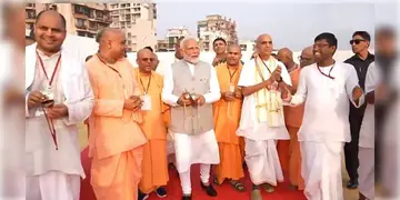 Read more about - Bangladesh | বাংলাদেশে ইসকনকে 'জঙ্গি সংগঠন' তকমা ও নিষিদ্ধ করার ডাক! ভারতের প্রধানমন্ত্রীর দ্বারস্থ ইসকনের পূর্বাঞ্চলীয় মুখপাত্র