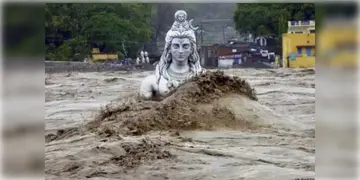 Read more about - Uttarakhand | বাঁধভাঙা বৃষ্টির জের, দেবভূমি উত্তরাখণ্ডে ফের স্থগিত 'চারধাম' যাত্রা!