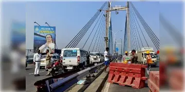 Read more about - Kolkata Traffic | হচ্ছে সেতু মেরামত, কোনা এক্সপ্রেসওয়েতে যাতায়াতে নিষেধাজ্ঞা জারি প্রশাসনের, যাবেন কোন পথে?