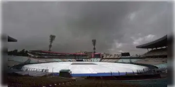 Read more about - West Bengal Weather News | প্রবল বেগে ধেঁয়ে আসছে ঝড়! শনিবার পর্যন্ত একাধিক জেলায় সতর্কতা! কলকাতায় বৃষ্টির জেরে ভেস্তে যেতে পারে সেমিফাইনাল!