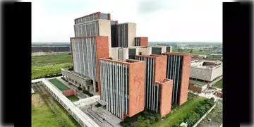 Read more about - Bengal’s AI Hub | রাজারহাটে বাংলার প্রথম AI হাবে তৈরী করলো ITC! বিশ্ব বাংলা বাণিজ্য সম্মেলন থেকে উদ্বোধন করলেন মুখ্যমন্ত্রী মমতা